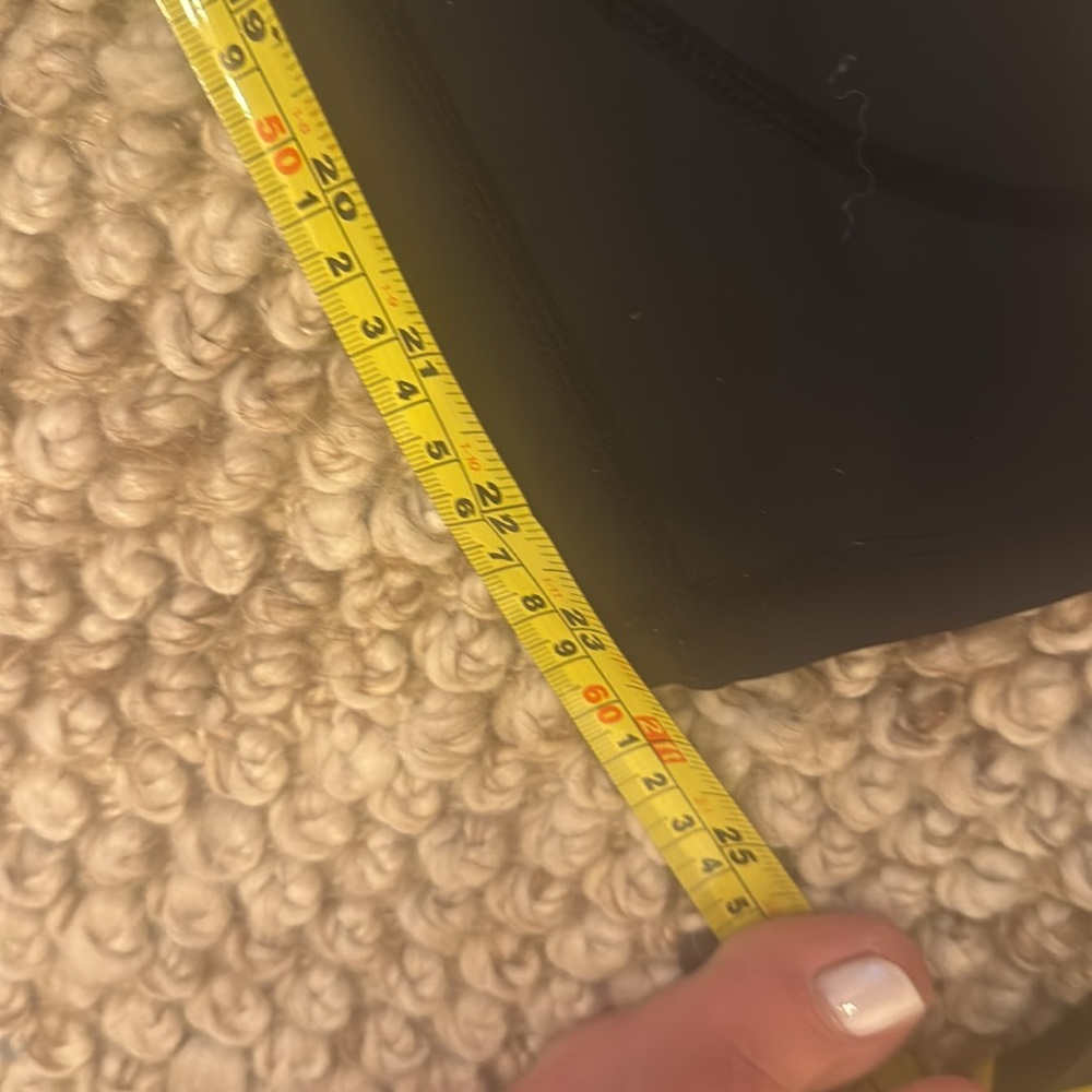 Zyia active leggings size 2 high waisted 

Zyia Active - Picture 11 of 11